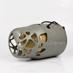 Recycelter Erdnussbutter-Topfhalter esmee for birds.