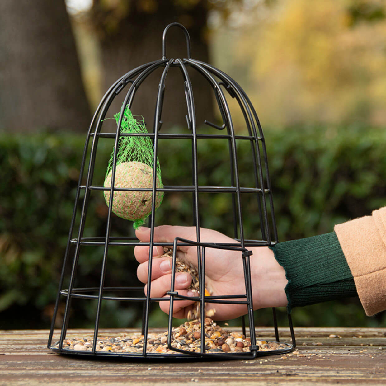 Futterstelle für kleine Vögel – Bild 3