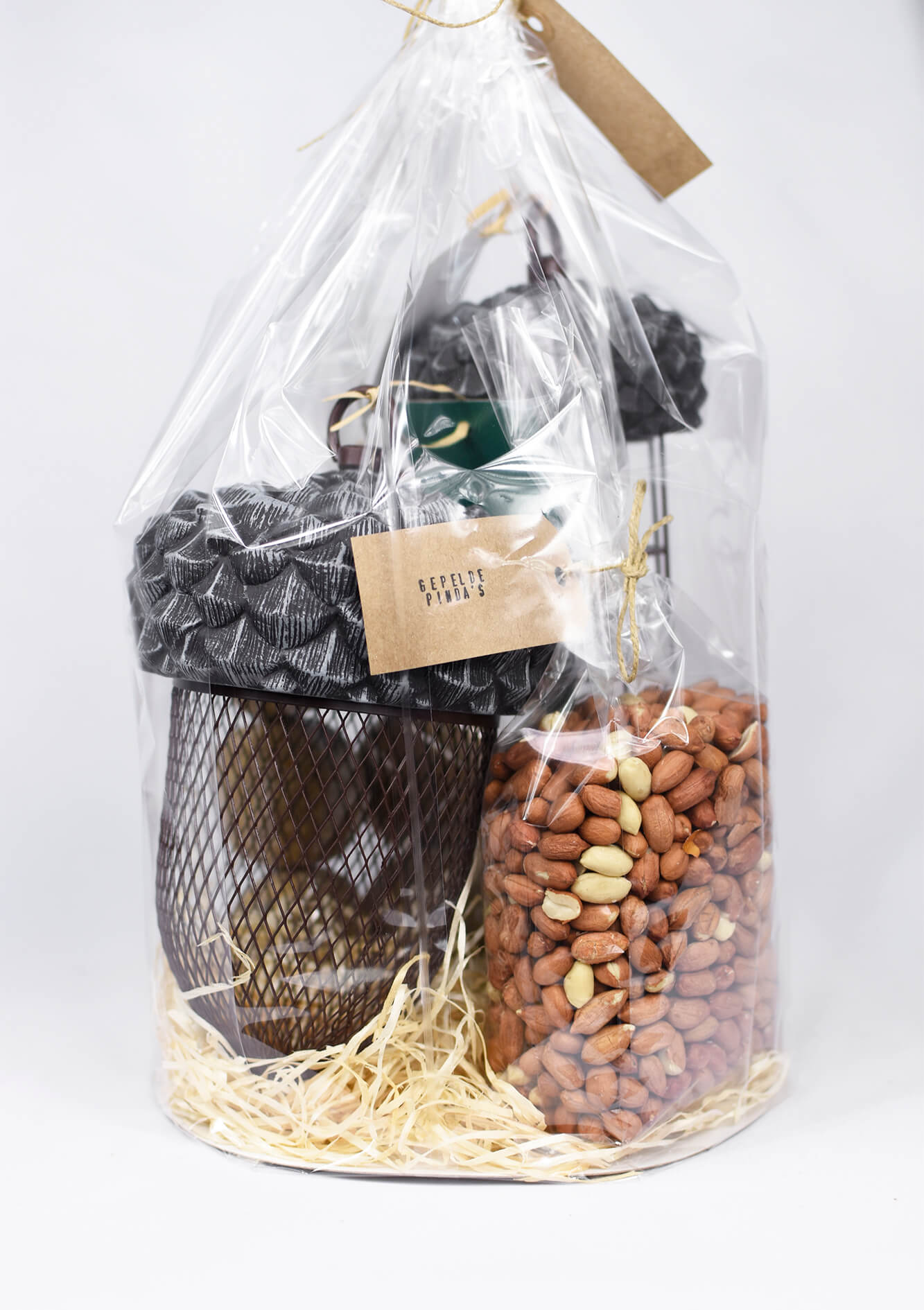 Geschenkpackung Vogelfutter Erdnüsse.