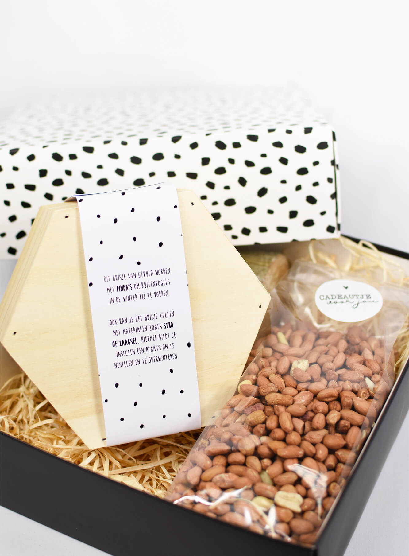 Lustiges und originelles Geschenk für Gartenvögel.