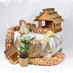 Kerstpakket met voederhuis voor vogels en vogelvoer.