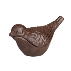 Originele verstopplek voor je huissleutel in de vorm van een vogel.