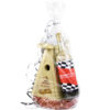 Formel 1 Geschenkpaket mit Vogelhaus und einer Weinflasche mit Vogelfutter.