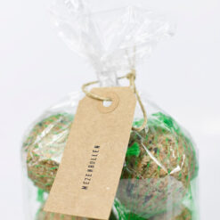 Mezenbollen voor vogels cadeau geven