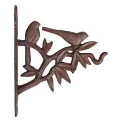 Mooie gietijzeren wandhaak voor hangen basket planten met decoratieve vogels.