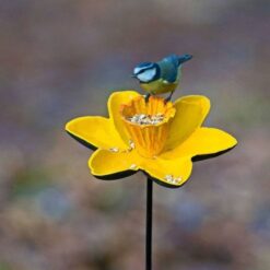 Narcis stake feeder voor tuinvogels.