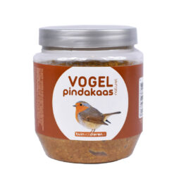 Goedkope pindakaas voor vogels.